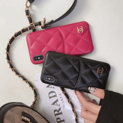 chanel 19 phone pouch