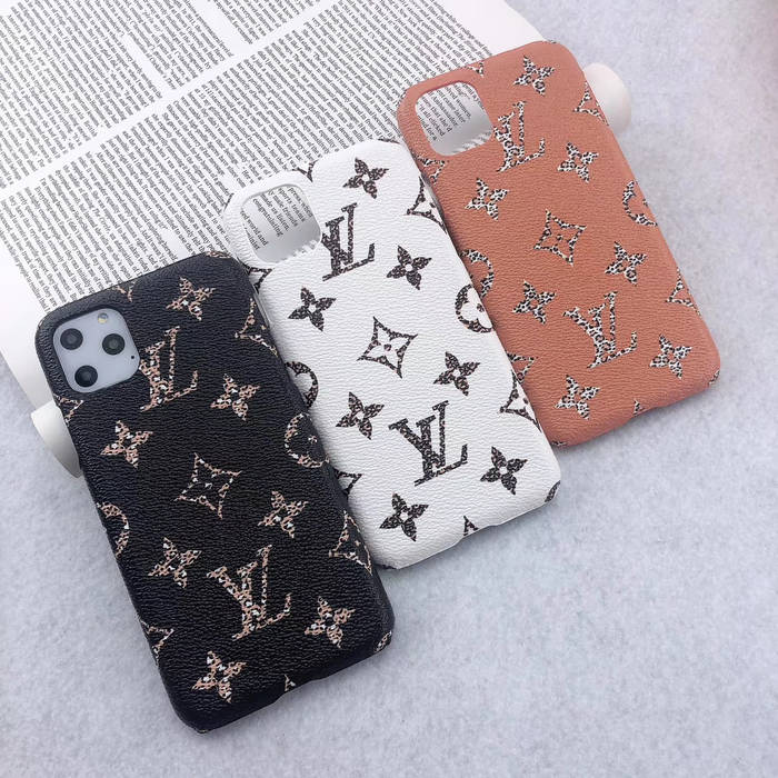 Classic Louis Vuitton Iconic Monogram Cell Phone Case or Holder For Sale at  1stDibs