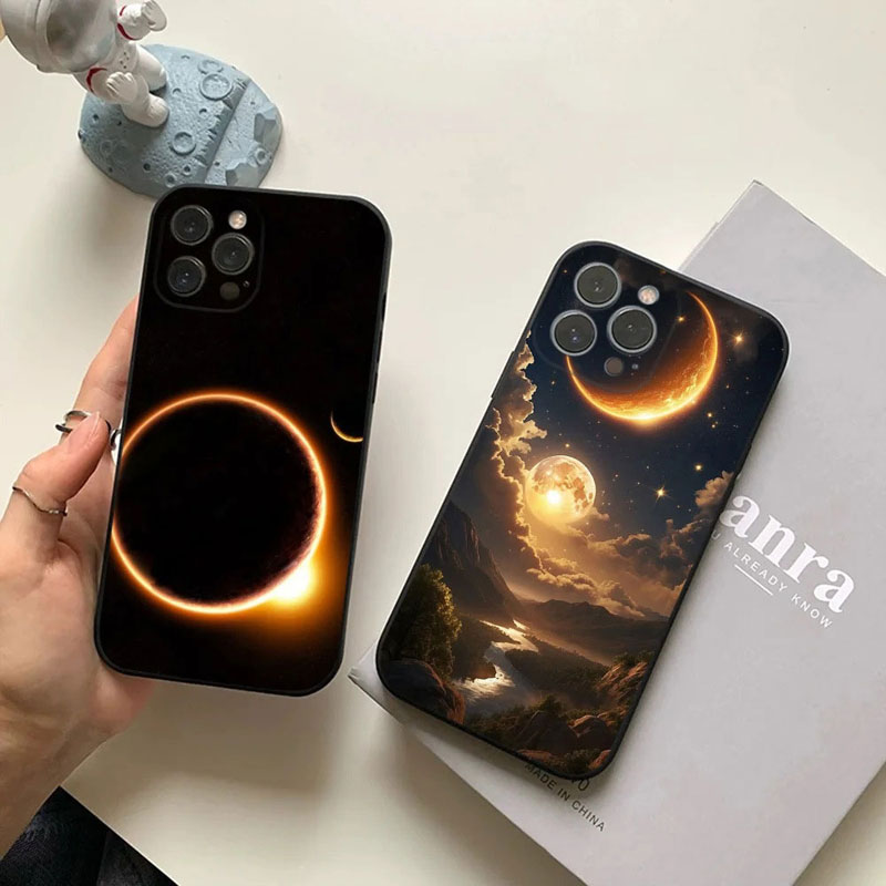 Total Solar Eclipse Phone Case